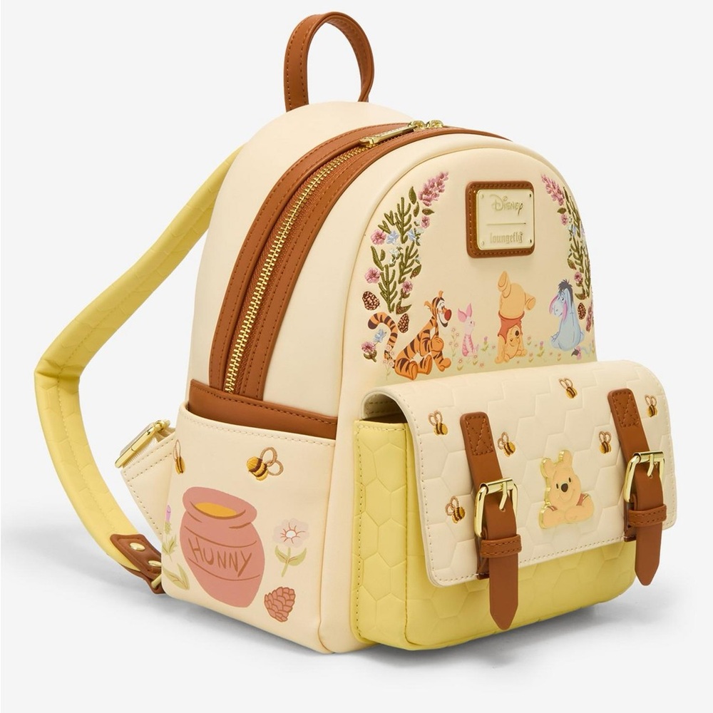 Disney Winnie the Pooh and friends Loungefly hard tag new with tags backpack